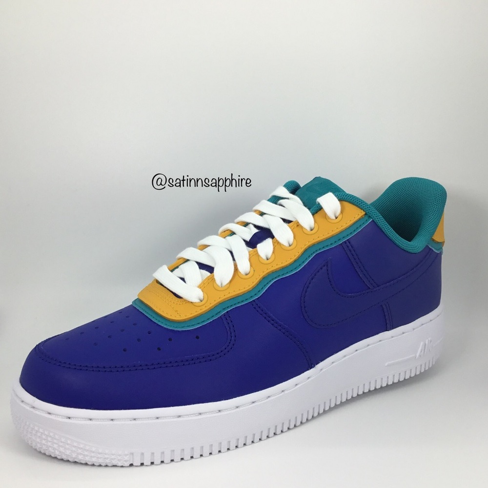 Nike Air Force 1 LV8 - Picture 3 of 6
